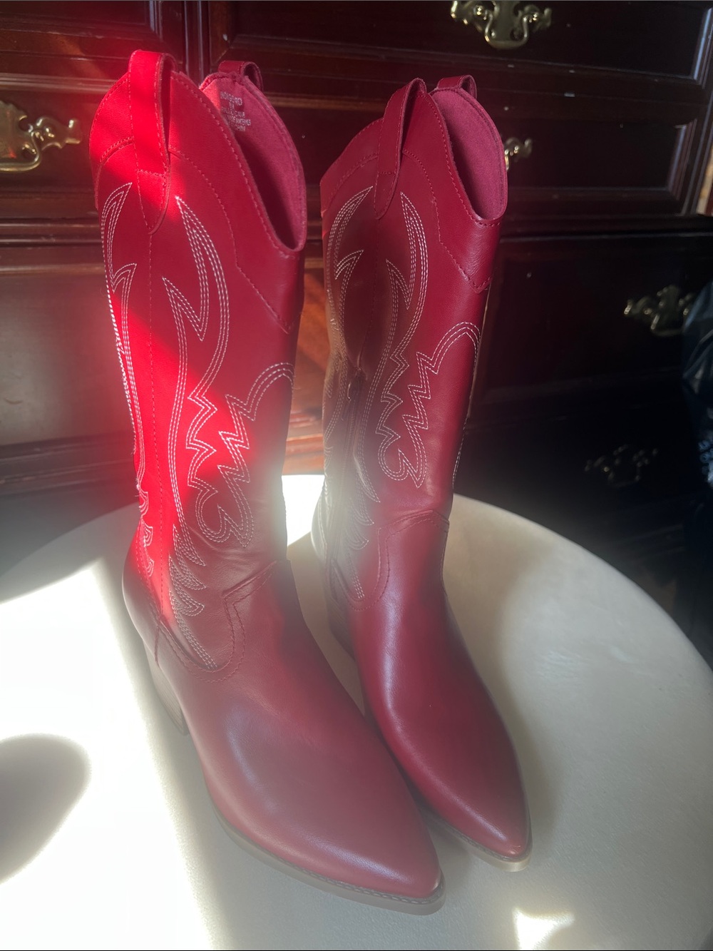Women's Red Western-Stitch Mid Heel Boots